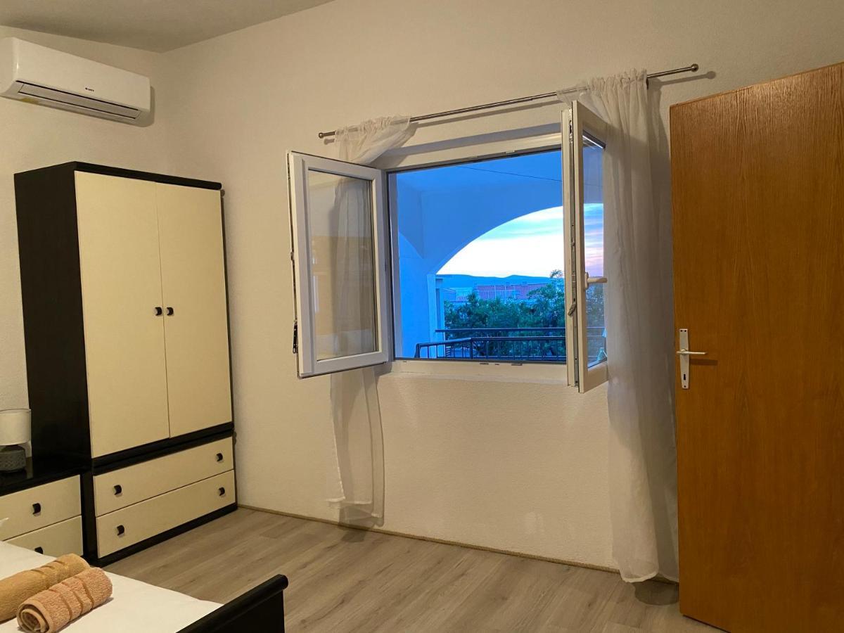 Summer Breeze Baška Voda エクステリア 写真